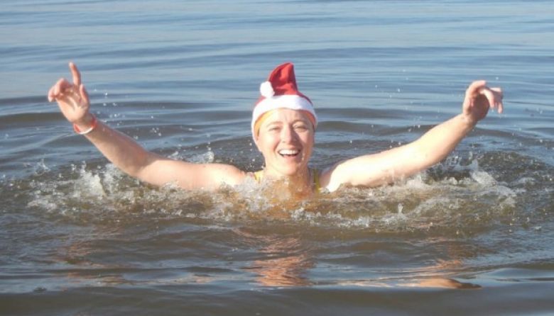 Swim or Paddle across the Dam and back